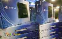 پلی استیشن , ایکس باکس, جانبی و بازی