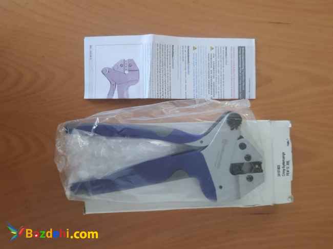 ابزار نصب کابل و اتصالات نیروگاه خورشیدی